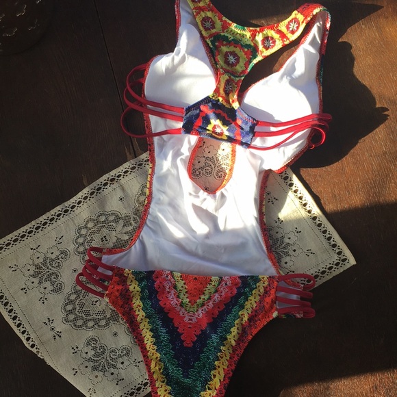 🌺One left! Bright Abstract Rainbow Monokini - Picture 6 of 8
